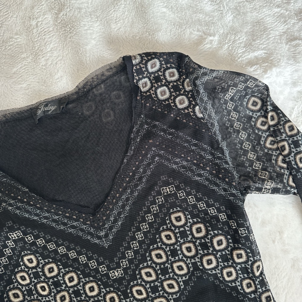 Vintage mesh Today top